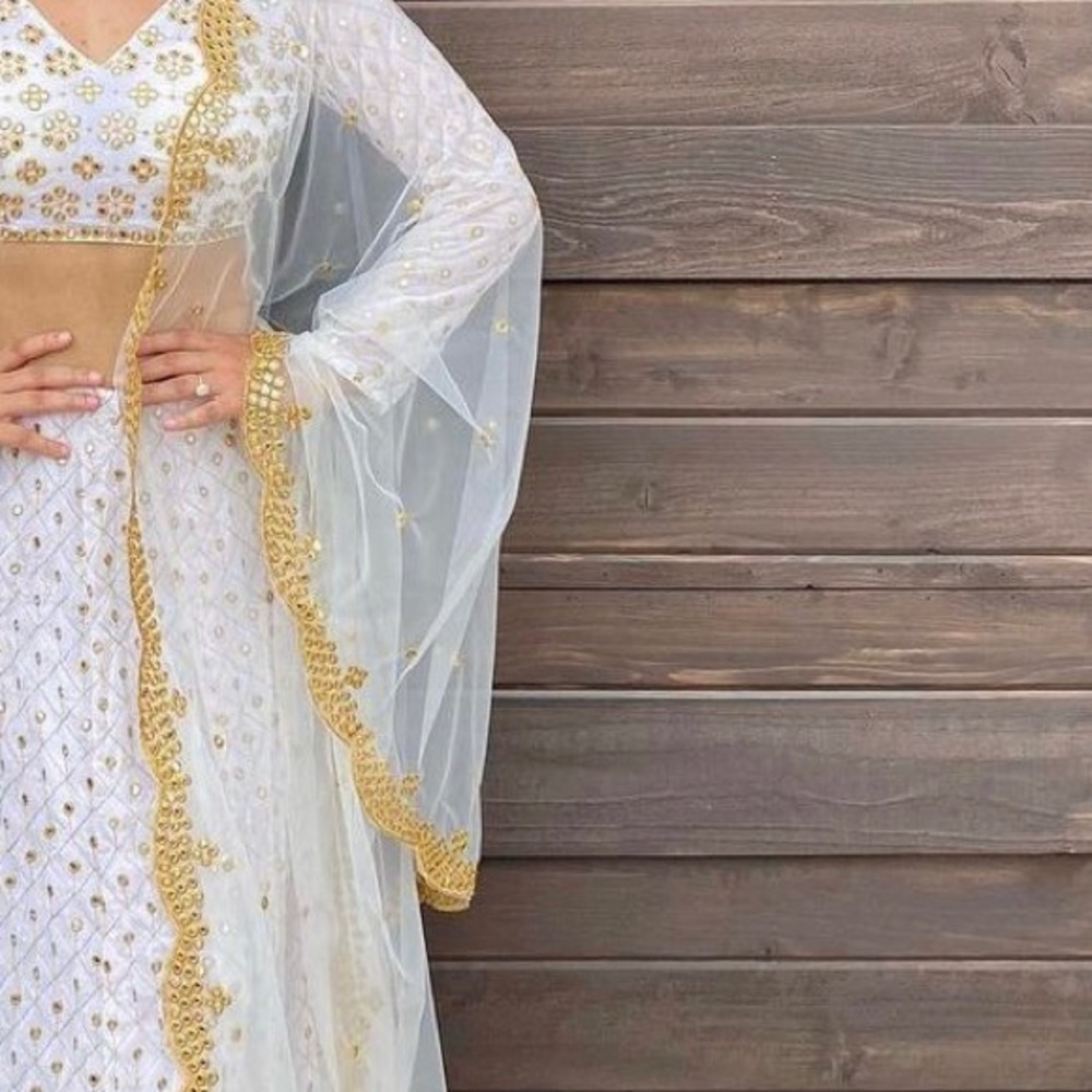 Meet your Posher, Rishi